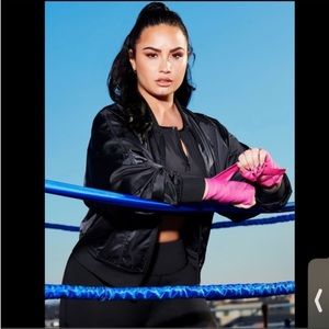 FABLETICS - Tori Woven Bomber Jacket